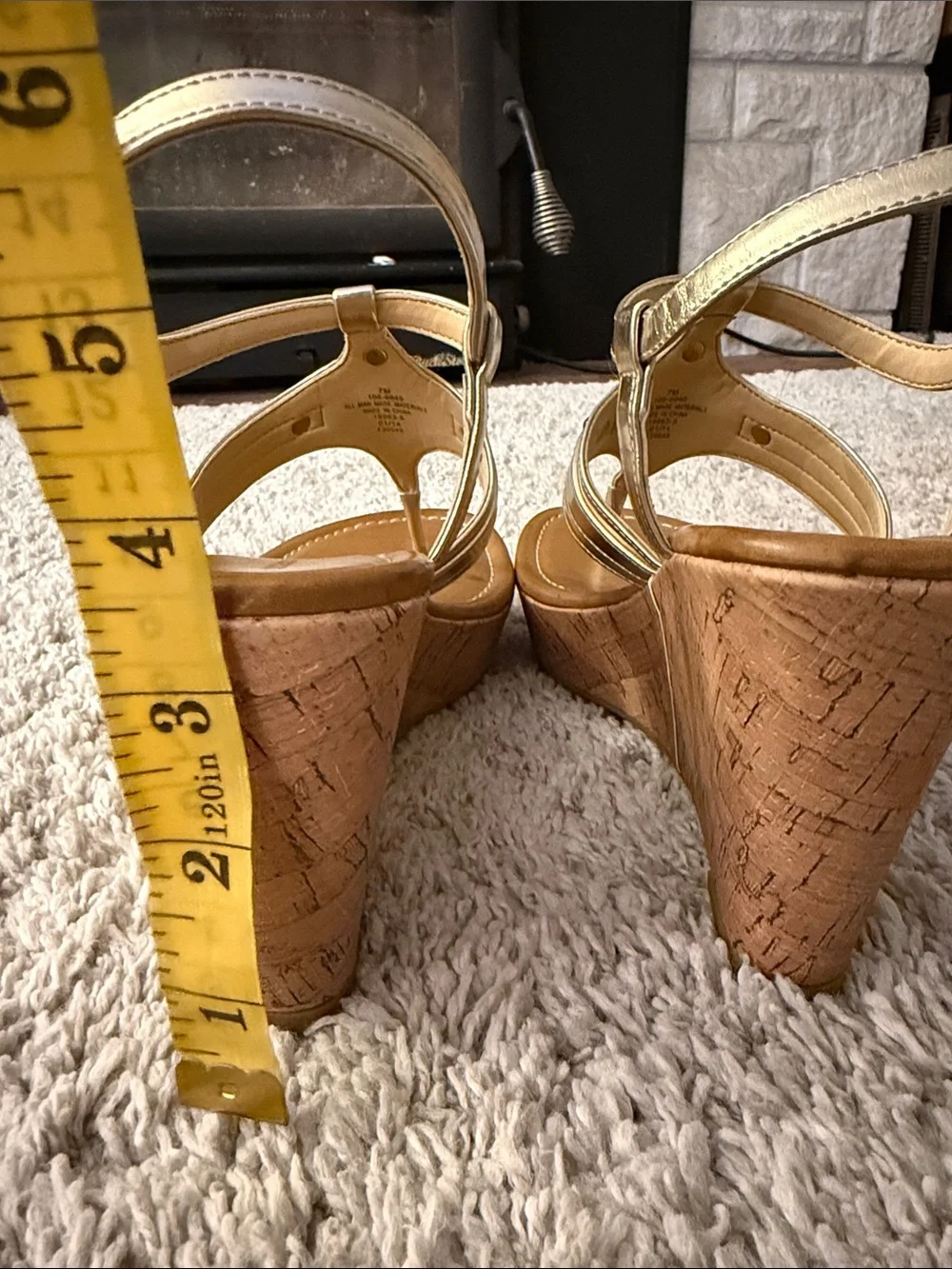 Liz Claiborne Metallic Gold T-Strap Sandals